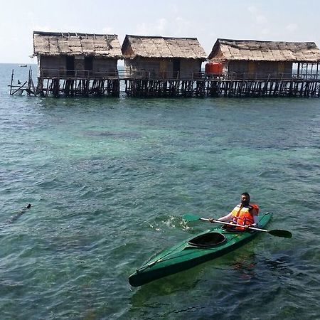 Bintan Laguna Restaurant And Resort Teluk Bakau Exterior photo